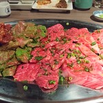 肉と日本酒 - (12/26)タレ焼肉盛り合わせ