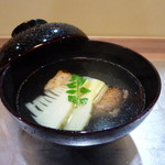 御料理 寺沢 - 喜知次と筍の椀物