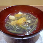 御料理 寺沢 - 海胆と鮑と蓴菜の椀