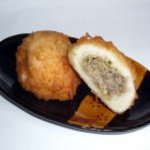 天狗まんじゅう本舗 - 揚げ肉まん