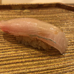 鮨 鈴木 - 屋久島産縞鯵