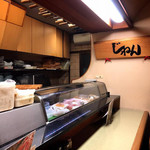 じねん - カウンター席