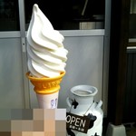 ソフトクリーム カマンベールチーズ￥350