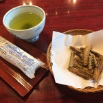 最初に骨せんが出てきました