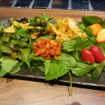 銀座やまがた屋 - キムチサラダ