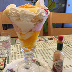 フレンド - ババロアパフェ650円…またまたオーダーしてしまいました(^^;;