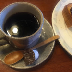 ジュリアン - 常滑焼のコーヒーカップで出されるブレンドコーヒー400円