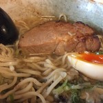 二郎系ラーメン 麺屋 春爛漫 - 厚豚バラ肉芳醇塩ラーメン:チャーシュー