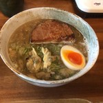 二郎系ラーメン 麺屋 春爛漫 - 厚豚バラ肉芳醇塩ラーメン