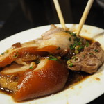 富覇王猪脚 - モモ肉