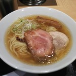 松戸富田麺業 - ラーメン（並）800円♪