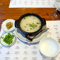 トゥーランドット 臥龍居  - 鶏粥モーニング1,300円、香菜300円、漬物200円