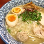 濃厚鶏そば麺屋武一 & 本格炭火焼鳥 新道 - 鶏白湯塩（大）