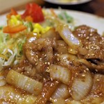 味噌めしや まるたま - 紅豚肩ロース生姜焼き