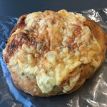 ラトリエ ドゥ プレジール - パン ア ラ トマト（360円）