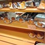 釜揚げうどん岡じま - 店内（おにぎりといなり寿司）(2016年12月30日撮影)