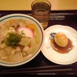 釜揚げうどん岡じま - しっぽくうどんとおでん玉子(2016年12月30日撮影)