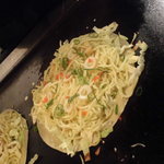 京都 下町のお好み焼き 昌・べた焼きの専門店 - スジ玉700円にトッピングは
      
      九条ネギ200円、油かす200円、玉子100円