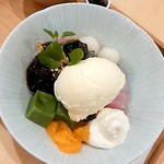 逸京茶寮 - 京生麩と白玉の逸京クリームあんみつ(780円)