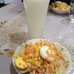 インド･パキスタン料理 ホット・スプーン - サラダ、ラッシー