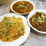 インド･パキスタン料理 ホット・スプーン - チキンビリヤニ（サルビス）
      シャルジムマトン
      ビーフパヤ