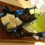 青柳チャフェ - 抹茶わらび餅（ほっと煎茶付）　800円