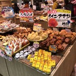 どんぐり - 【2016年12月】相変わらずの勢いのある売場例。