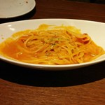 ナポリの食卓 - ３種のチーズとベーコン 濃厚トマトクリーム（生パスタ）