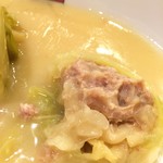 アカシア - なかみ