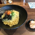 麺屋あかまつ - 油そば　特盛り　チャーシュートッピング