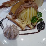 ル ジャルダン ドゥ ジュリアン - 栗とさつまいもペーストのモンブラン風ワッフル