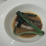 ル･クール - ポアソン／黒むつのポワレ、魚の裏ごしスープと共に