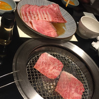 焼肉専科 肉の切り方 日本橋本店 - 