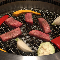 焼肉専科 肉の切り方 日本橋本店 - 