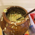 湖南粉面店 - 入口近くにあるお新香の壺
