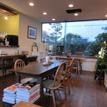 emaru cafe - 