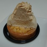 ショコラトリー・パティスリー ソリリテ - コクのある仏産ブロンドチョコのクリームと、たっぷりの林檎コンポート