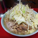 Ramen Jirou - 小ブタニンニクマシマシヤサイ