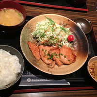 豚しゃぶ せいろ蒸し 豚匠 なんば邸 - 