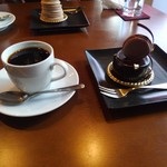 シュシュショコラ - ショコラバニーユにコーヒー
