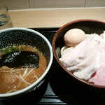 麺屋一燈 - チャーシュー濃厚魚介つけ麺