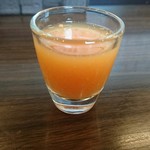 麺屋大河 - 食前の野菜ジュース