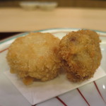 山玄茶 - 海老芋コロッケの蟹とチーズ仕立て、近江牛みすじカツアップ