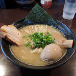 2016年12月22日(木)　とりパイタン塩(750円)＋味玉１ケ無料券で味玉