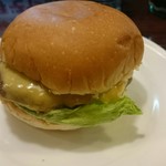 60874334 - チーズバーガー。
