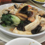 兩合海鮮打冷飯店 - 三鮮炆骨髓