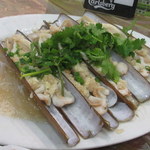 兩合海鮮打冷飯店 - 蒜茸蒸大聖子