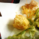 睦弥 - 後から来た里芋天