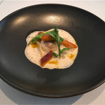 ラ クレリエール - 炭火で炙ったジビエのラヴィオリ、カボチャのニョッキ、ソースビスク