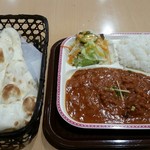 マラティ - マッシュルームとチキンカレー　【日替りカレー】
